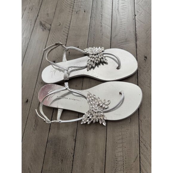 Giuseppe Zanotti Crystal Butterfly Embellished Flat Leather T Strap Sandals 36 - Picture 6 of 7